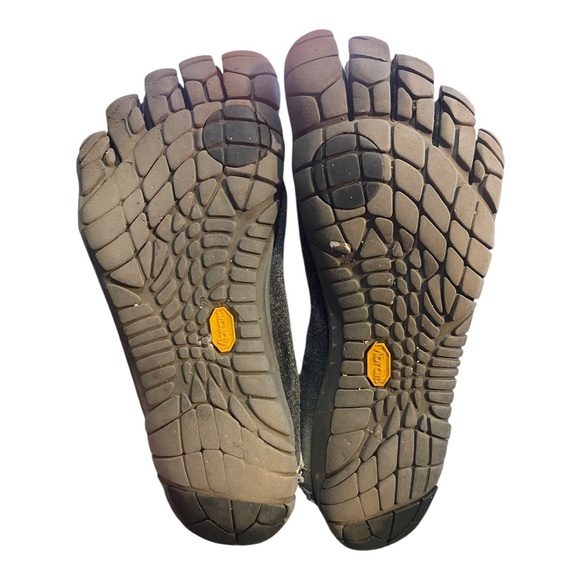 Vibram Fivefingers CVT-Hemp Toe Shoes Grey/Black - Picture 7 of 7
